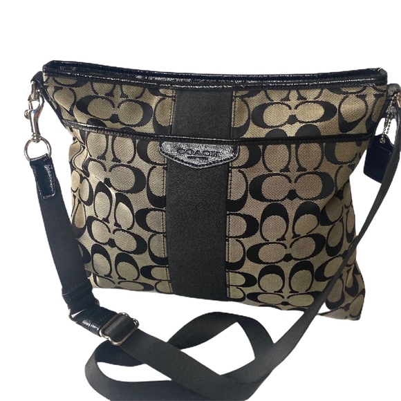 Coach Handbags - Coach crossbody bag